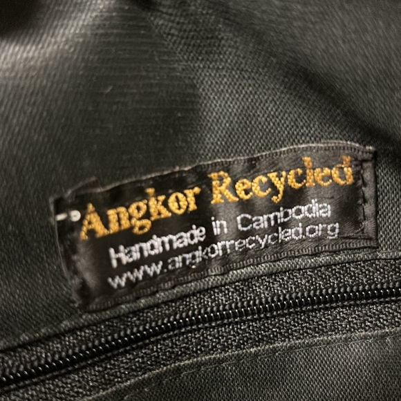 Angkor Recycled Cobra Crossbody Messenger Bag.Never used.Handmade in Cambodia. - Picture 8 of 8